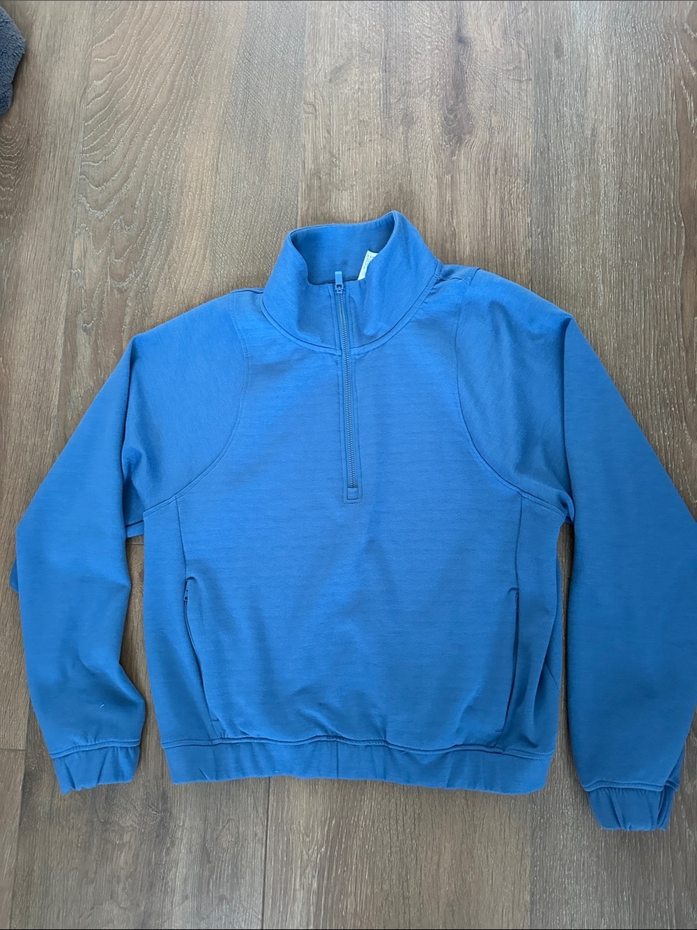 YOGALICIOUS LUX women's Quarter-Zip Pullover. Size L.
